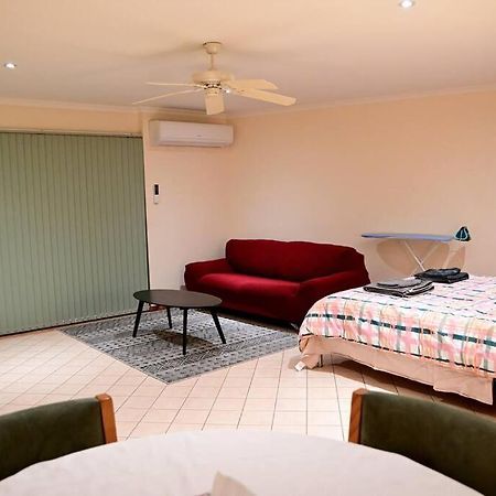 Spacious Studio In Alicesprings Queenbed+Ksairbed Alice Springs Exterior foto