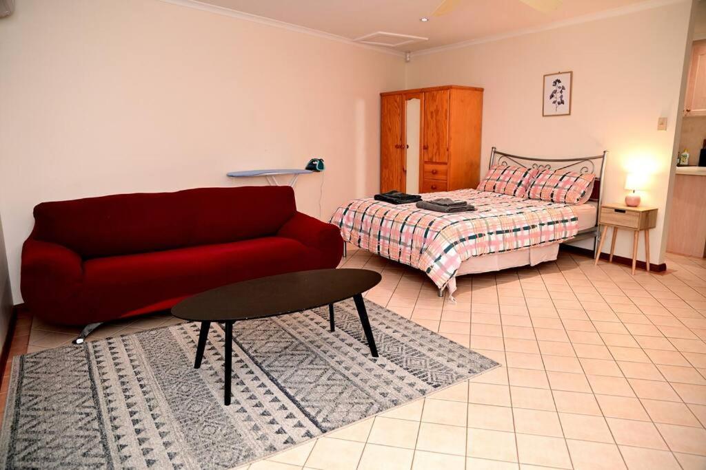 Spacious Studio In Alicesprings Queenbed+Ksairbed Alice Springs Exterior foto