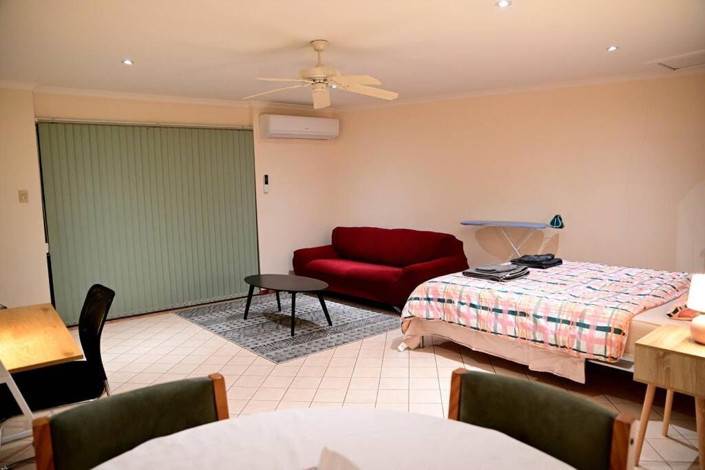 Spacious Studio In Alicesprings Queenbed+Ksairbed Alice Springs Exterior foto