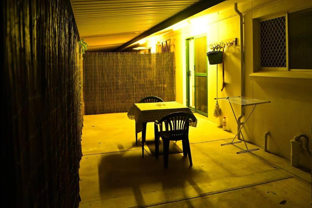 Spacious Studio In Alicesprings Queenbed+Ksairbed Alice Springs Exterior foto